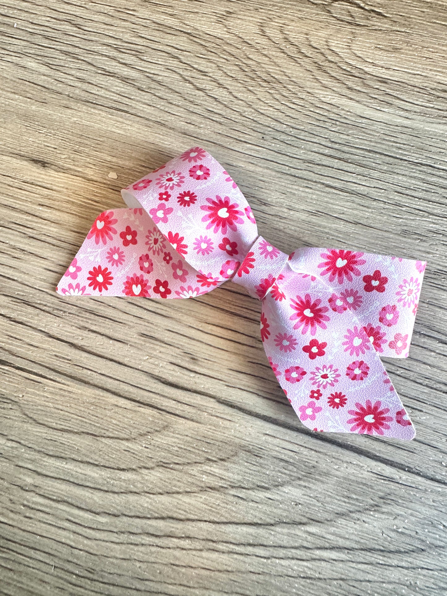 Heart Flowers Blakely Bow