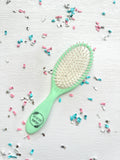 Mint Lots of Love No Tangle Brush