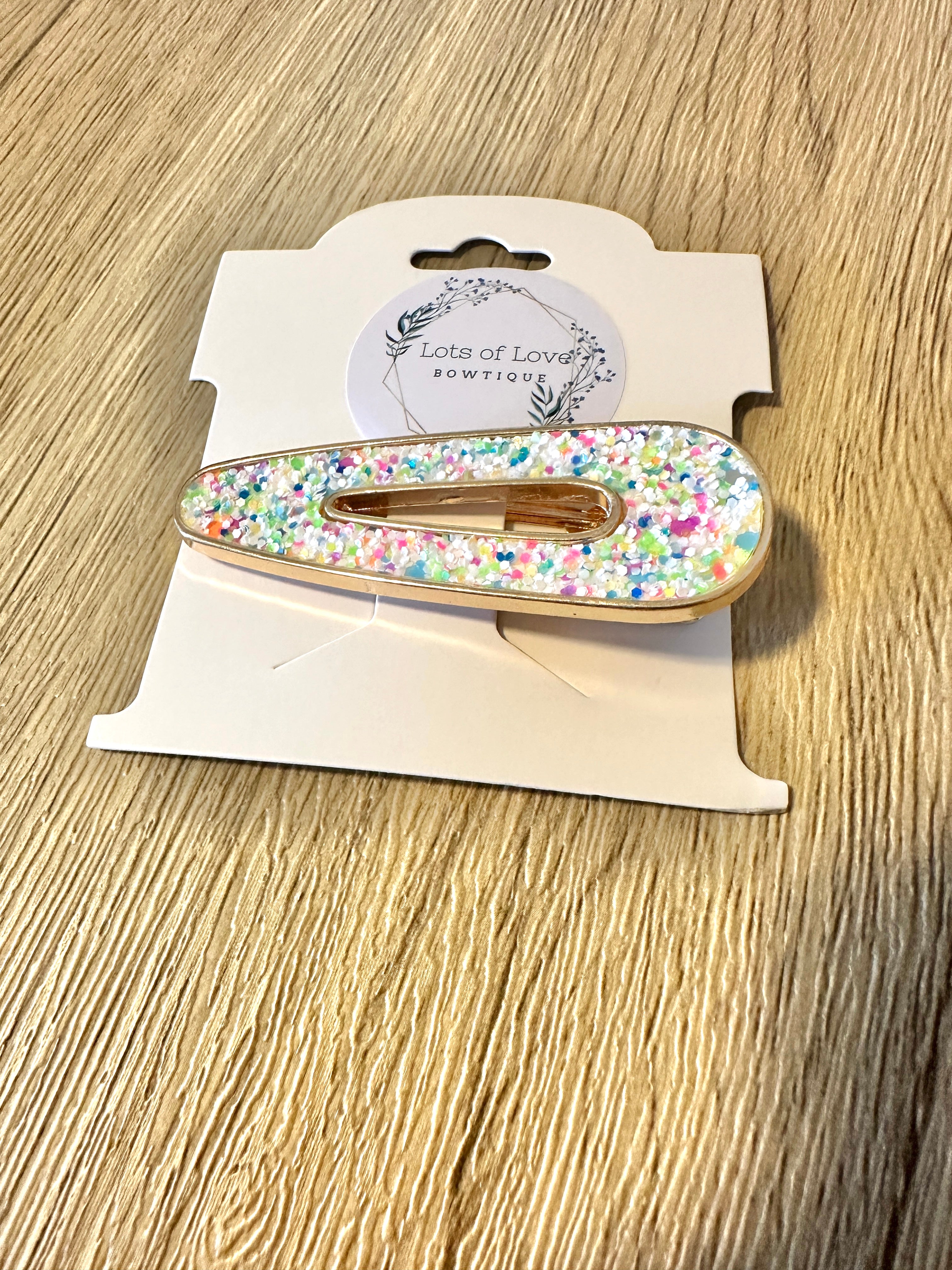 Rainbow Confetti Hollow Triangle Inlay Clip