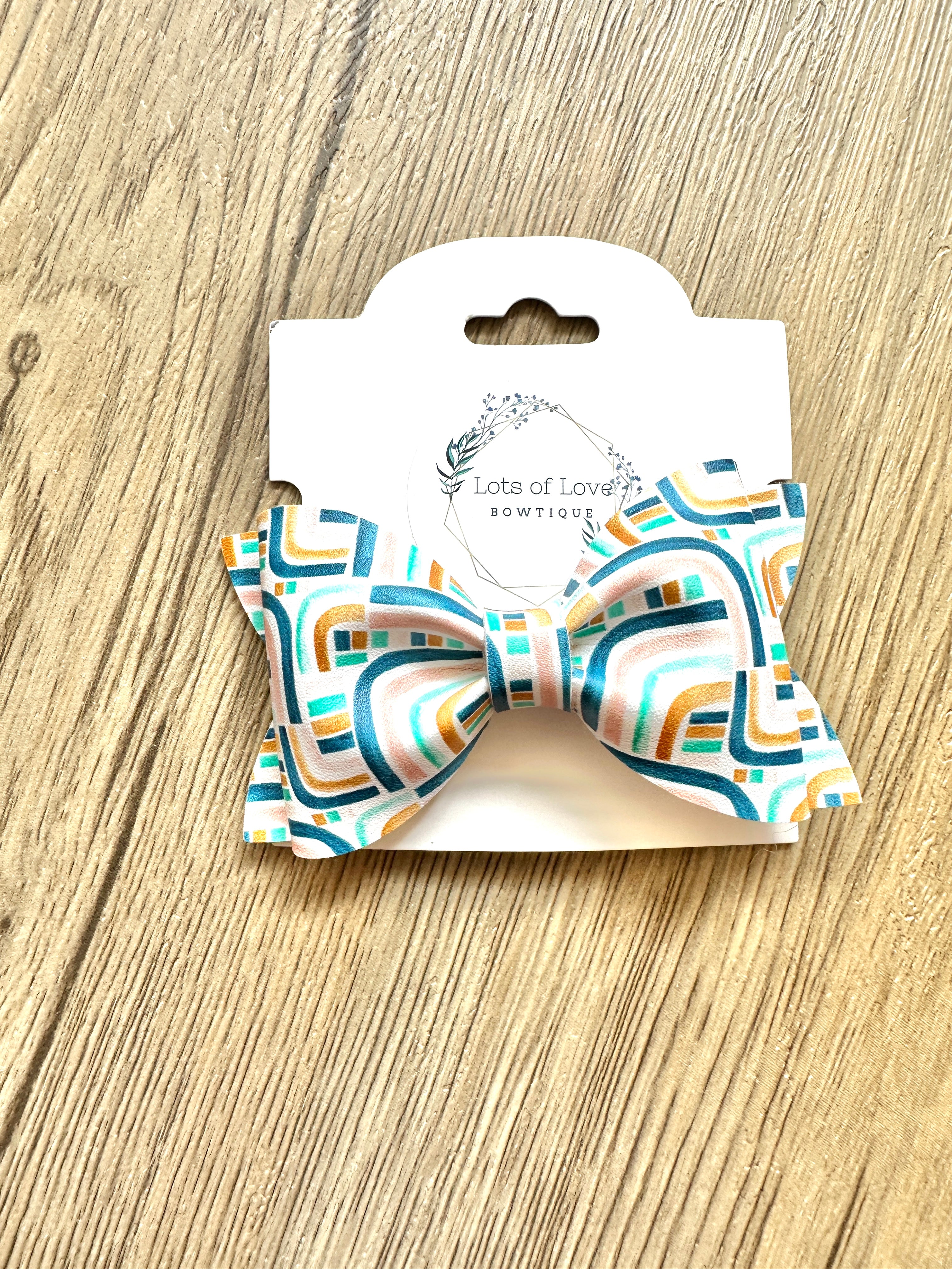 Geometric Lines Jordyn Bow