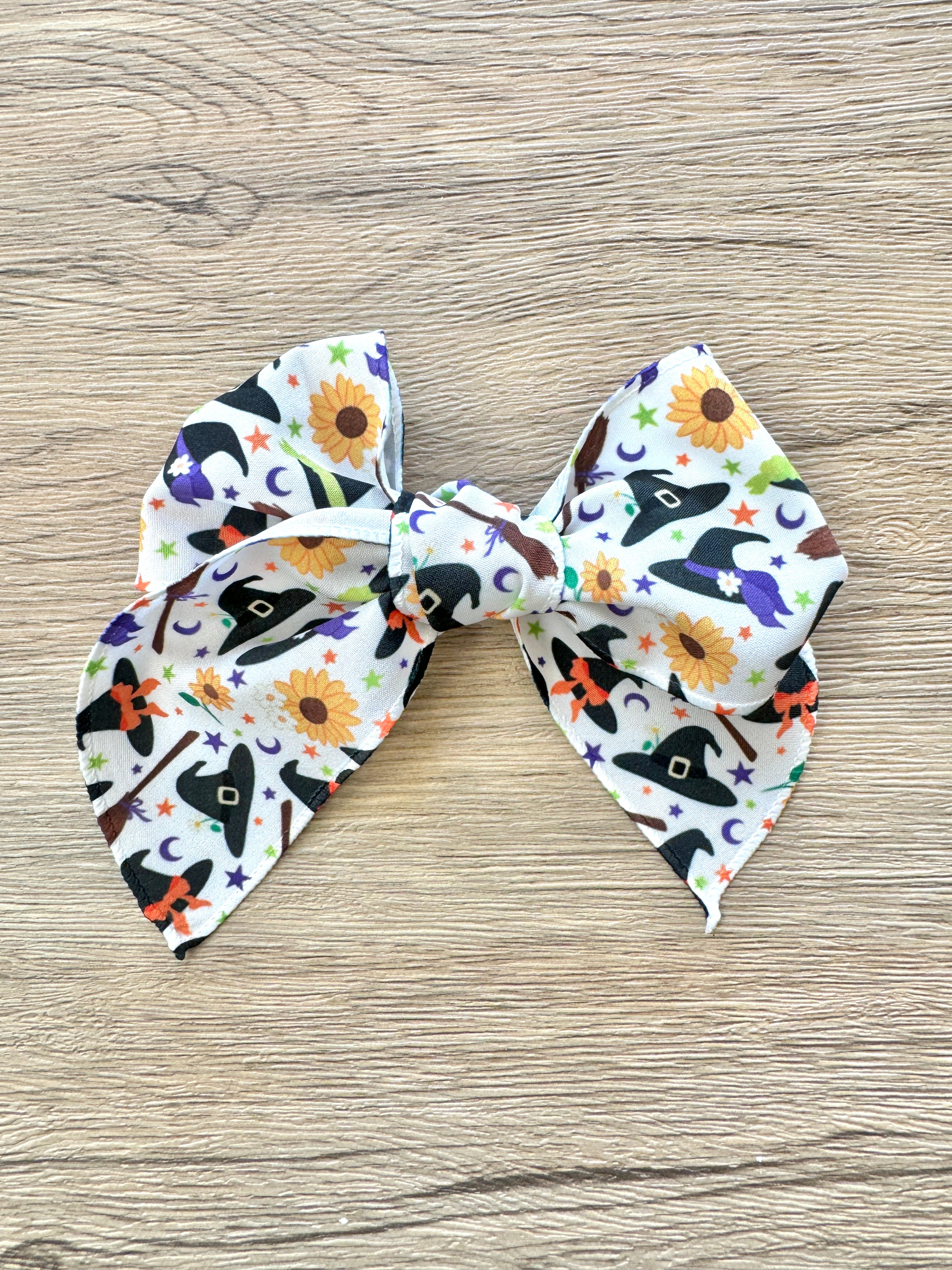 Witch Hat Hand Tied Bow