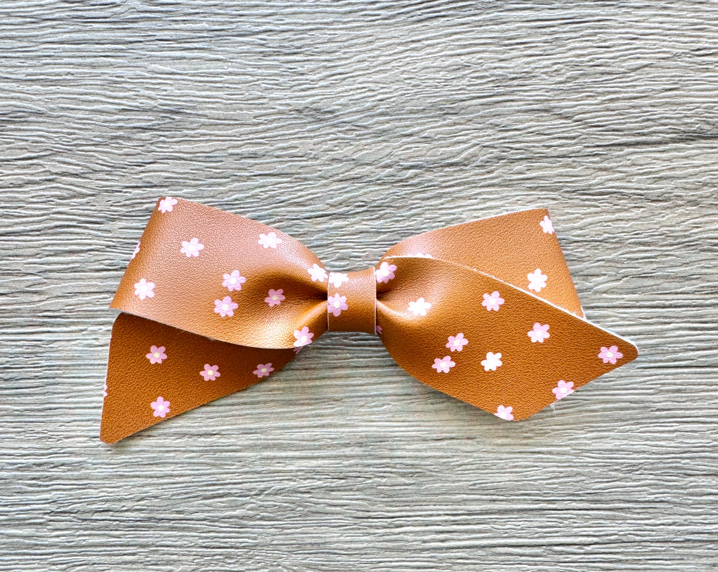 Rust with Pink Daisies Blakley Bow