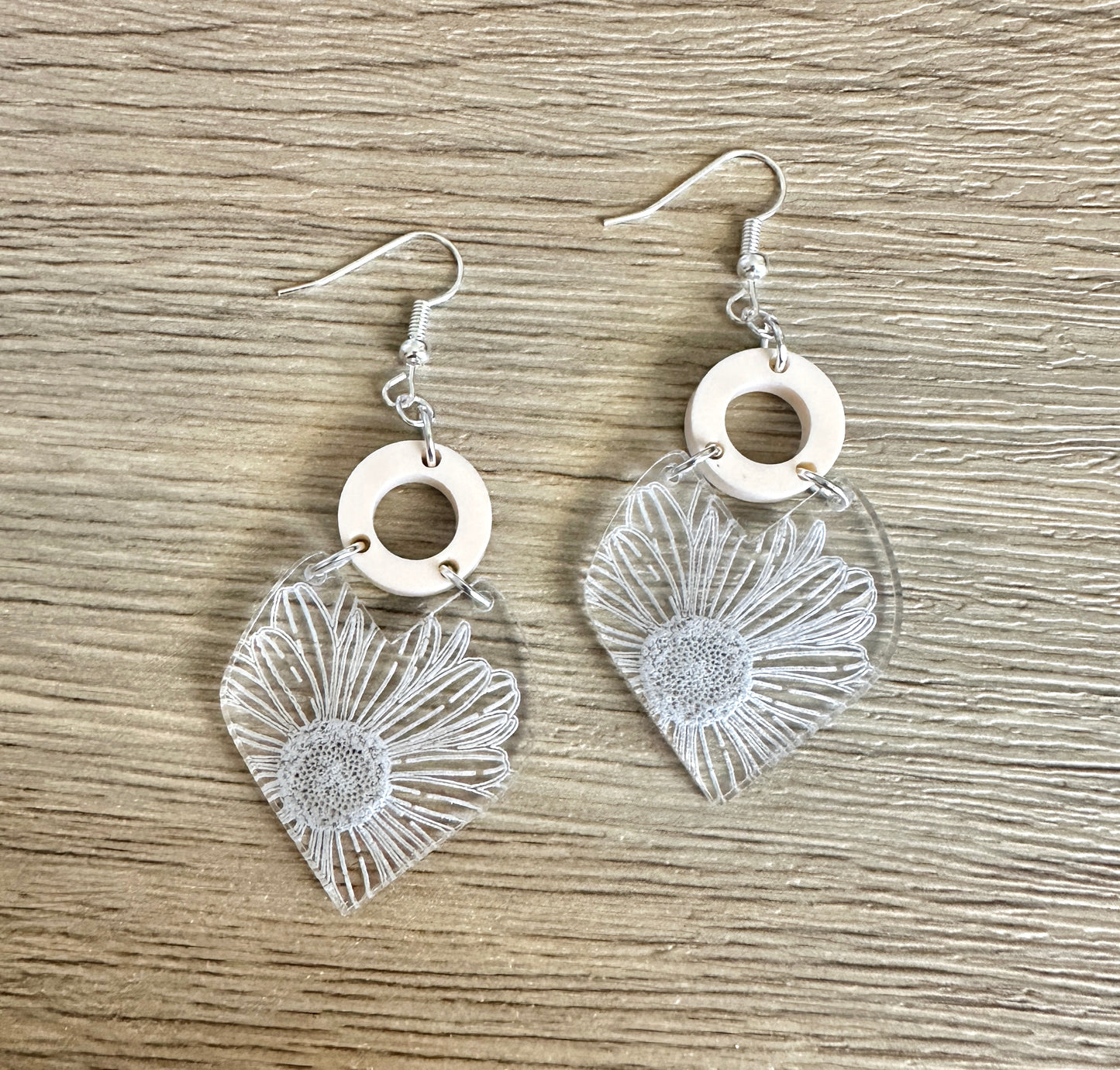 Light Peach Daisy Engraved Earrings