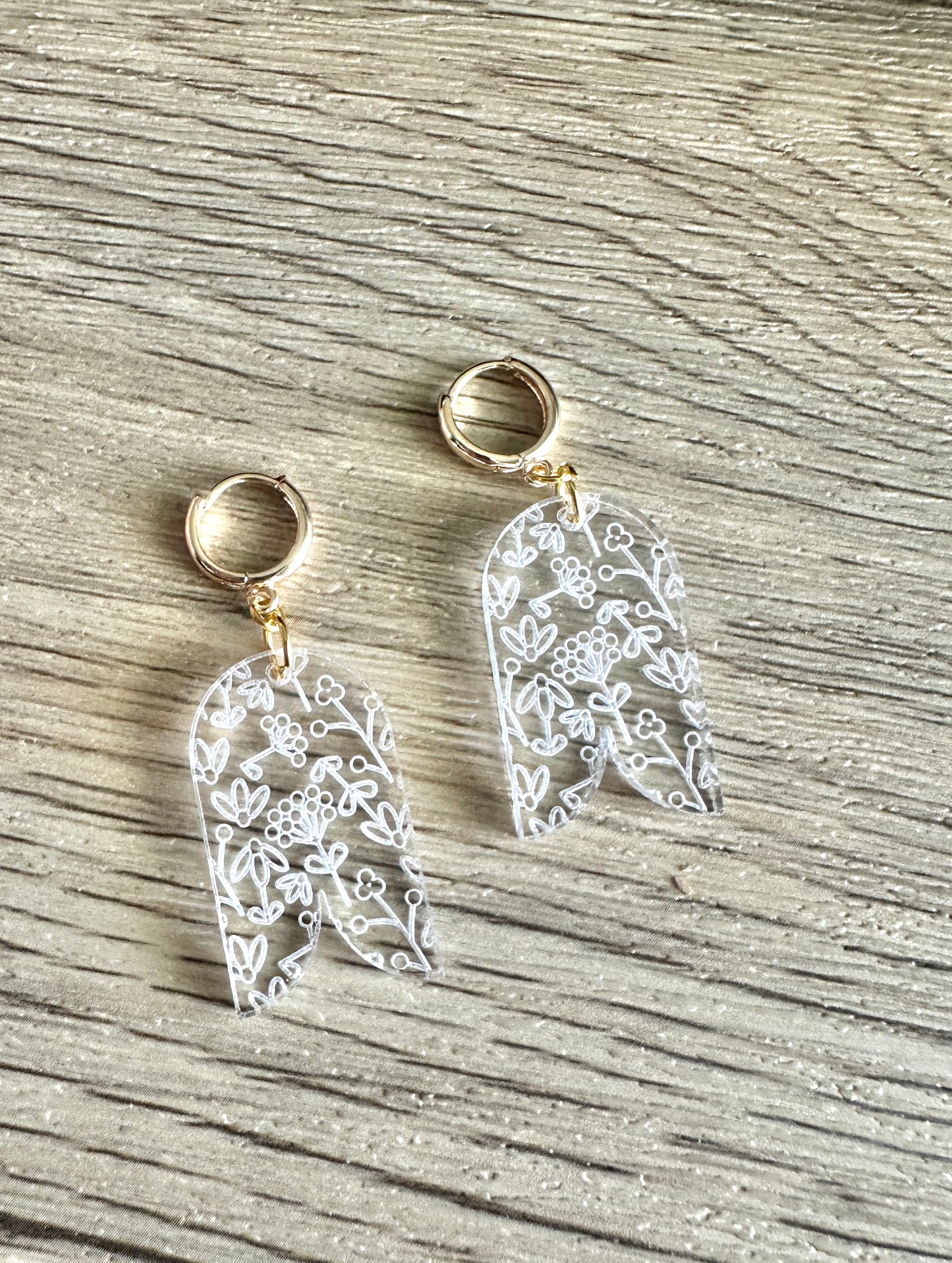 Tulip Floral Engraved Gold Hoop Earrings