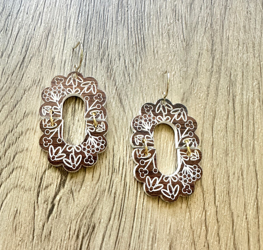 Wood look Scalloped Floral Arch Earrings