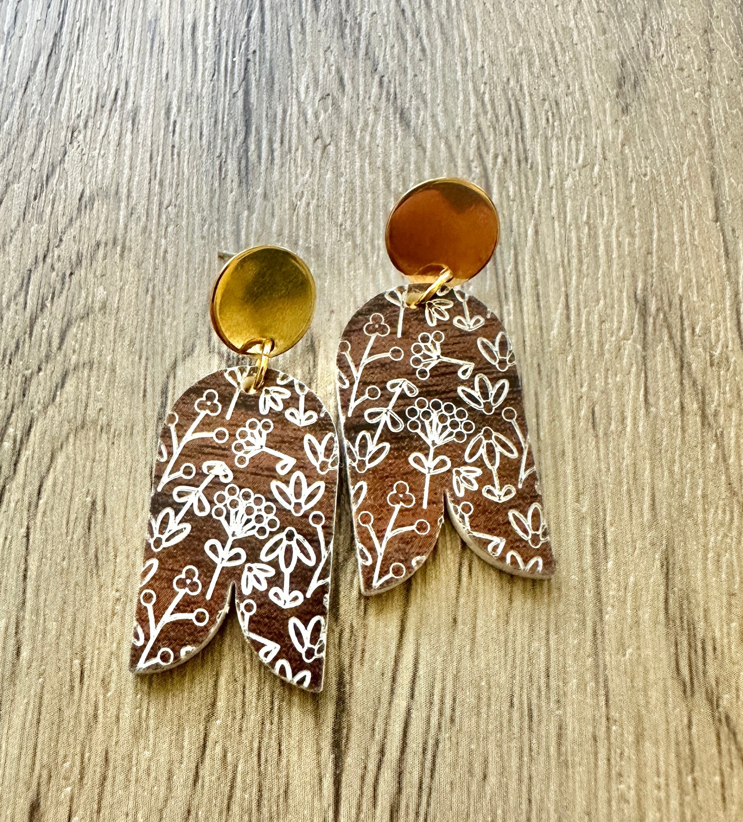 Wood look Split Arch Stud Drop Earrings