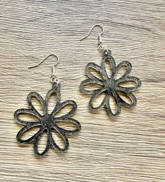 Charcoal Threads Daisy Earrings