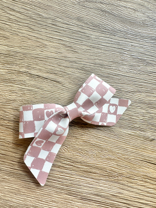 Neutral Heart Checkered Blakely Bow
