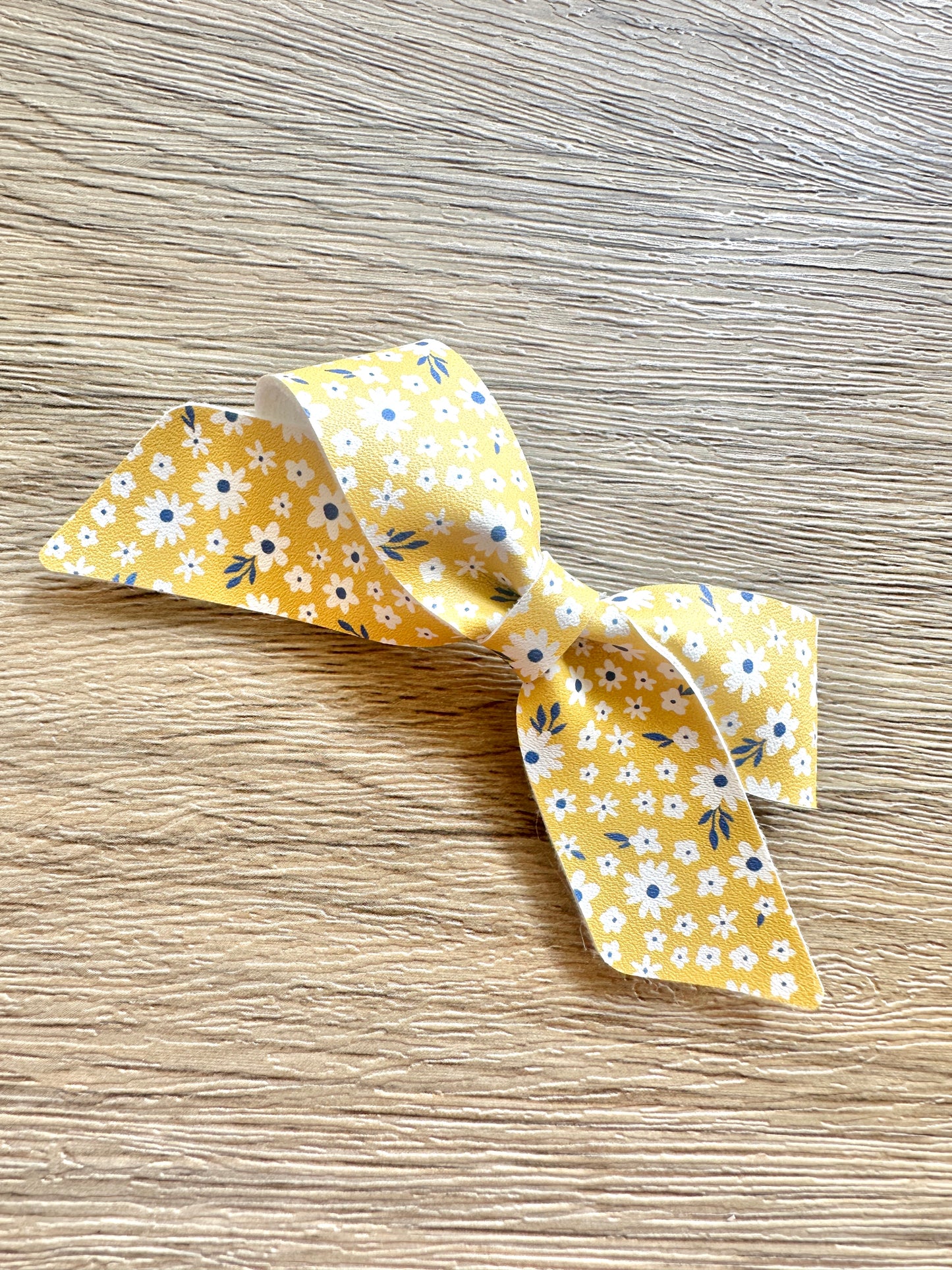 Yellow Small Daisy Blakely Bow