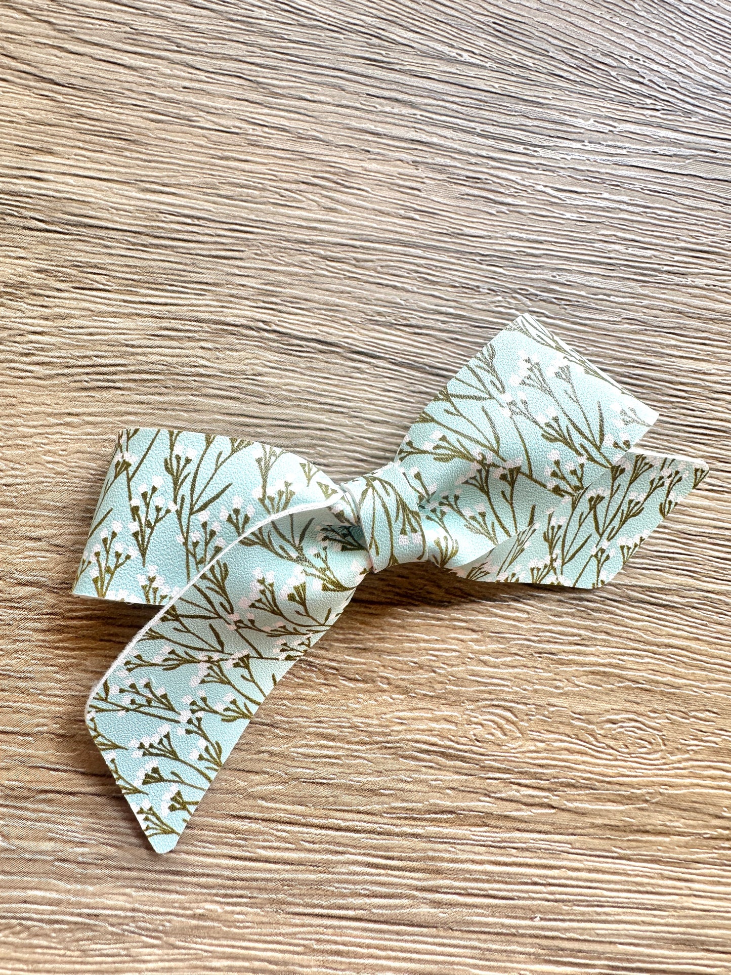 Mint Babies Breath Blakely Bow