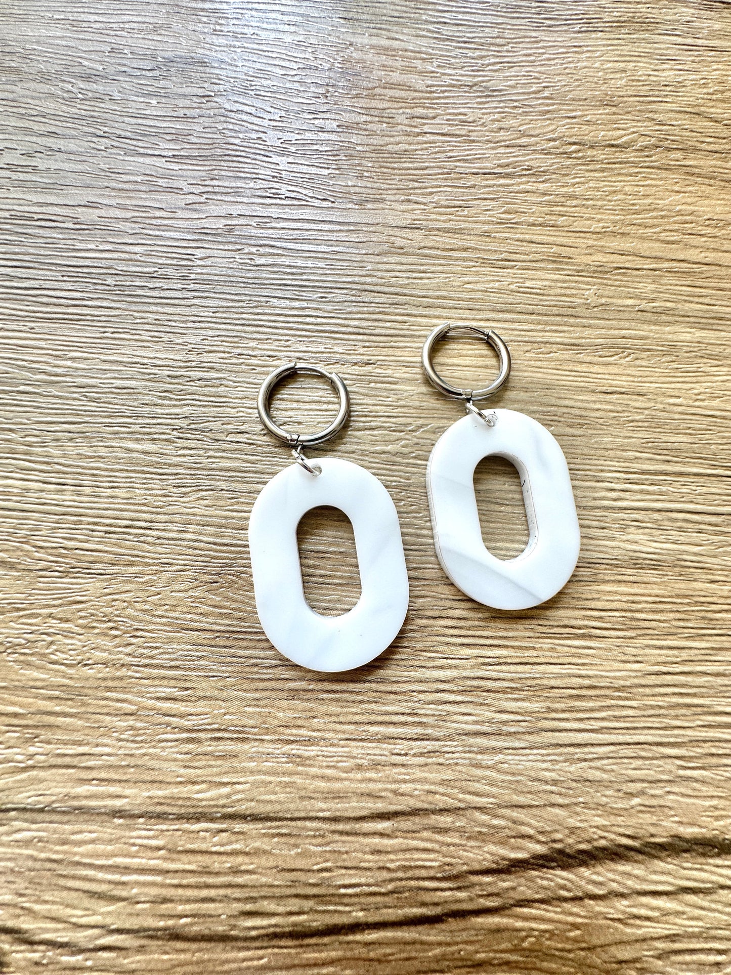 Marble Acrylic Oval with Silver Hoop