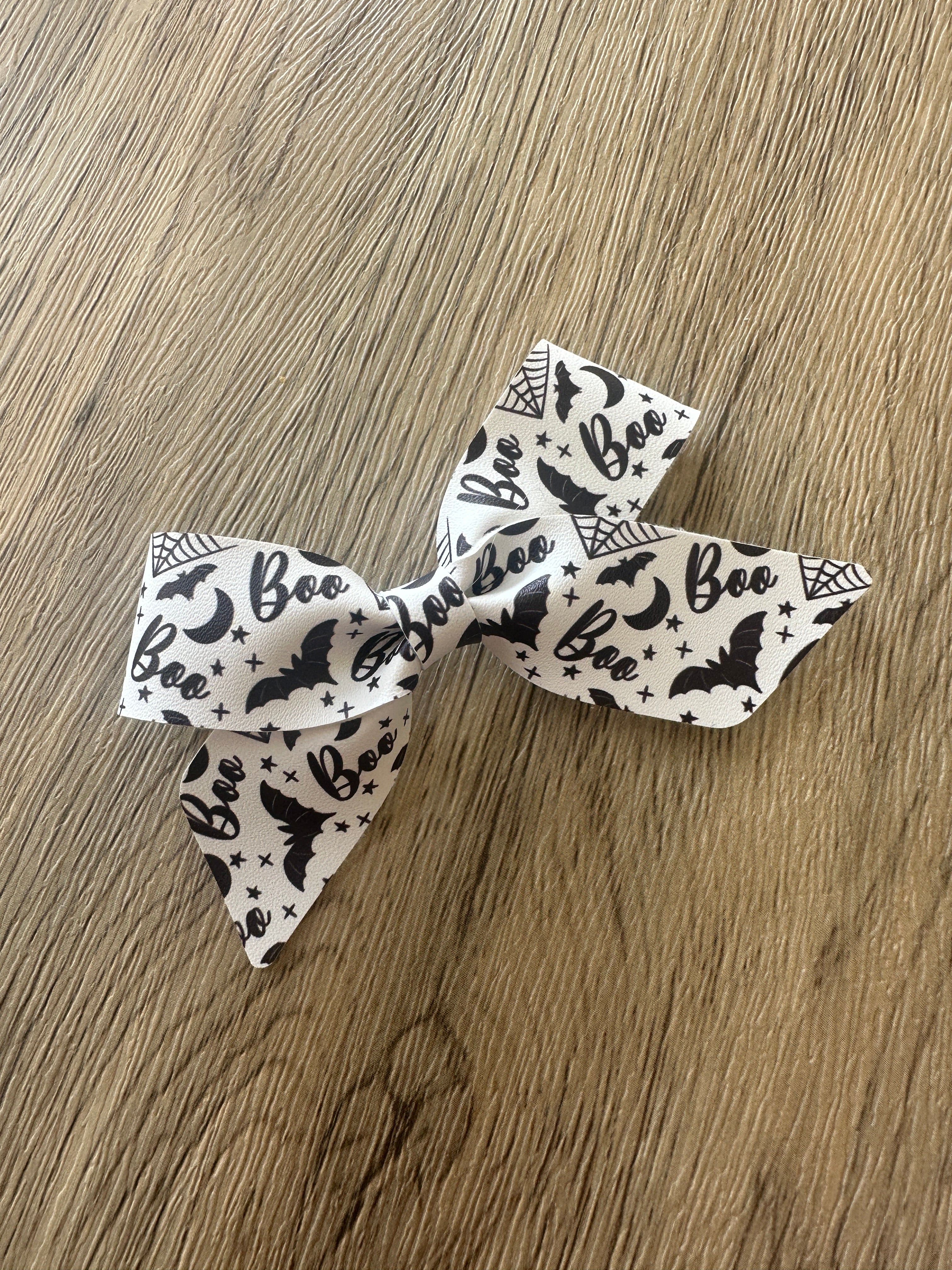 Boo Blakely Bow