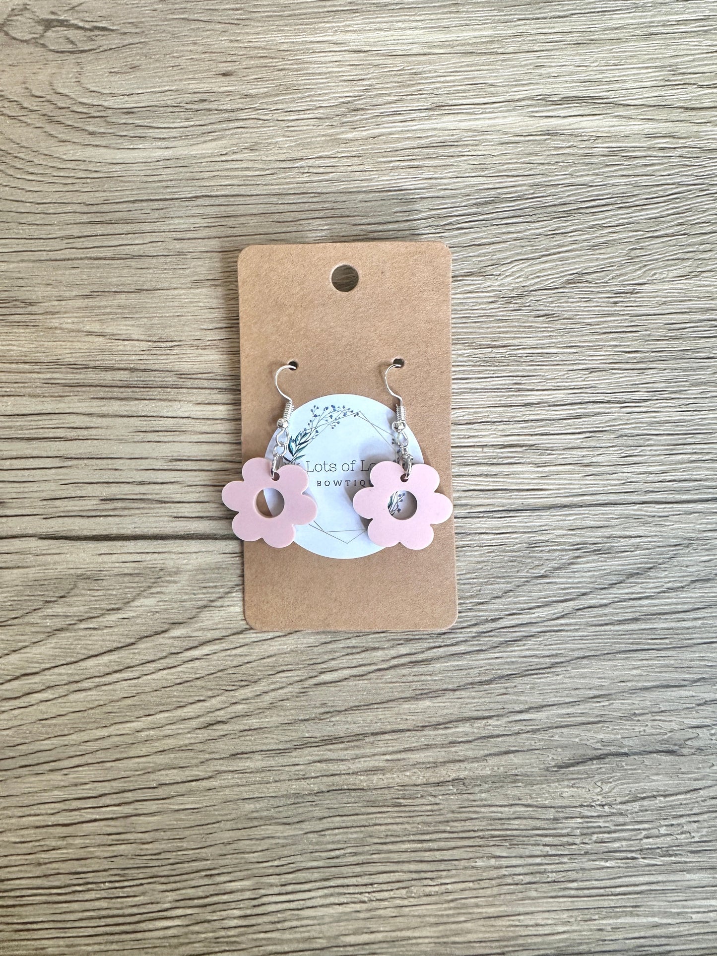 Matte Blush Mini Daisy Earrings