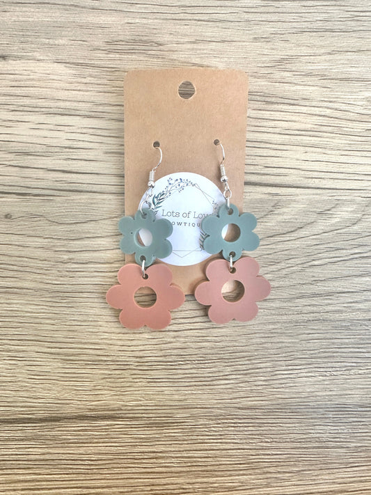 Matte Green and Rust Double Daisy Earrings
