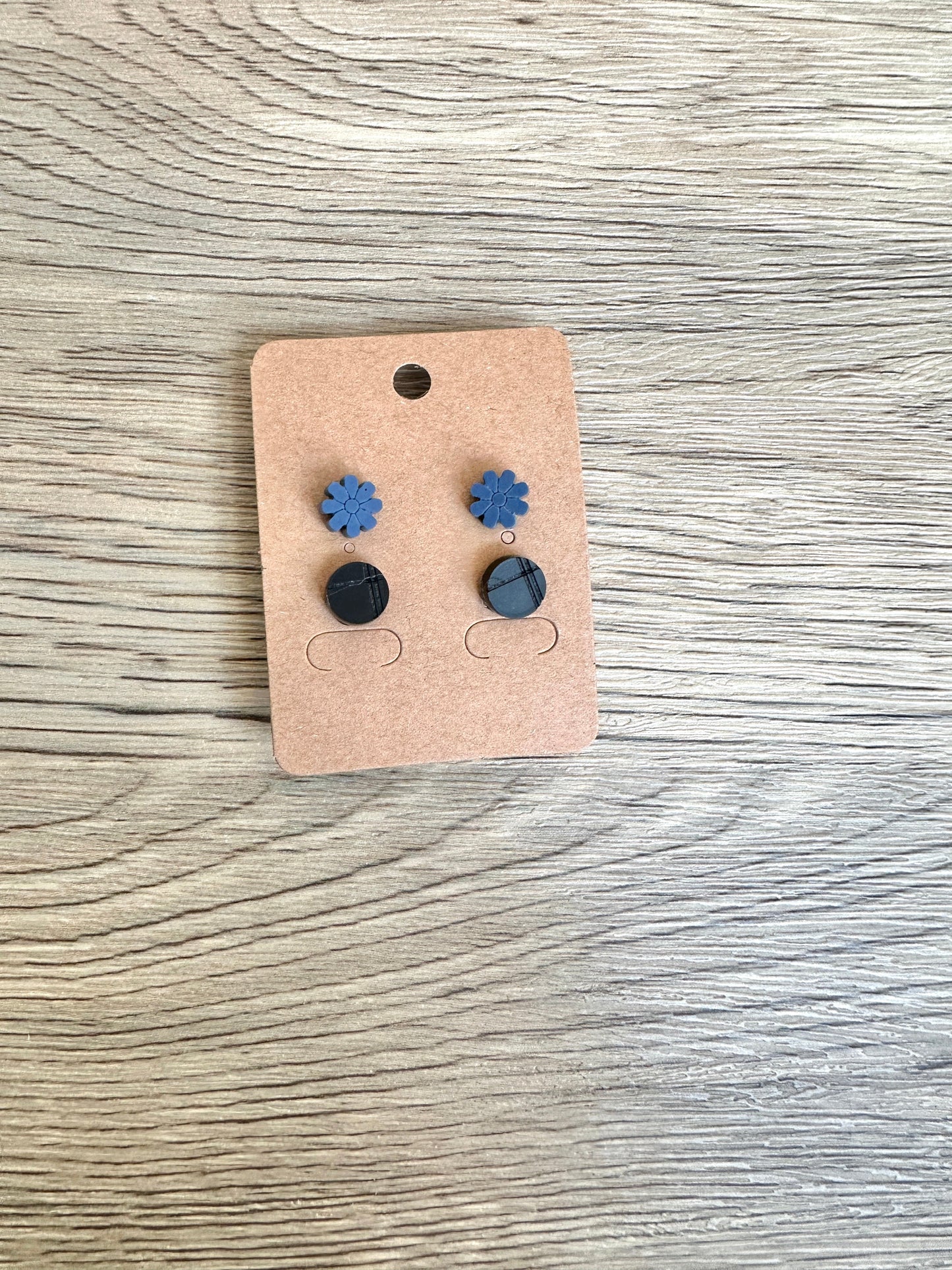 Navy Daisy and Back Circle Stud Set