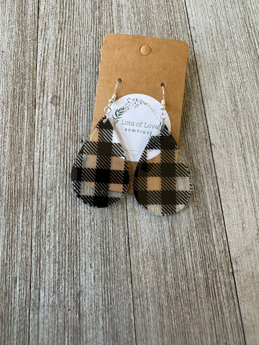 Black Plaid Teardrop