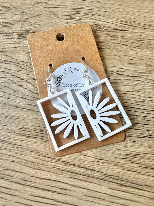 White Matte Daisy Rectangle Earings