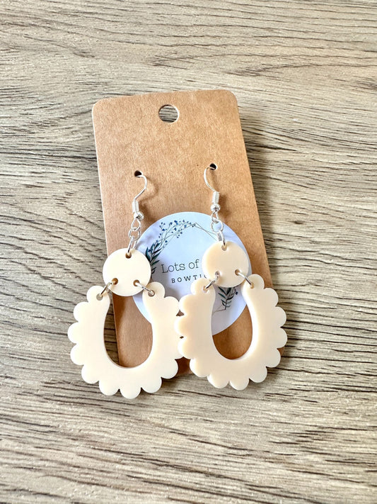 Vanilla Matte Scalloped Drop Earrings