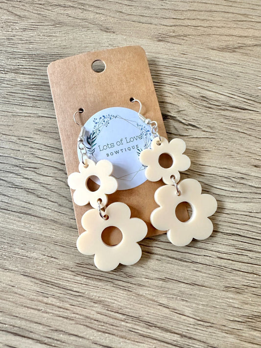 Vanilla Matte Double Daisy Earrings