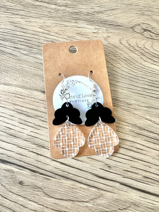 Black Matte Skinny Scalloped Engraved Earrings