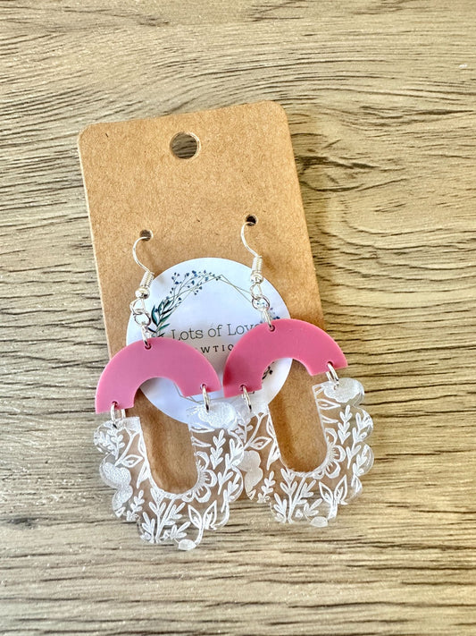 Matte Mullberry Scalloped Floral Earrings