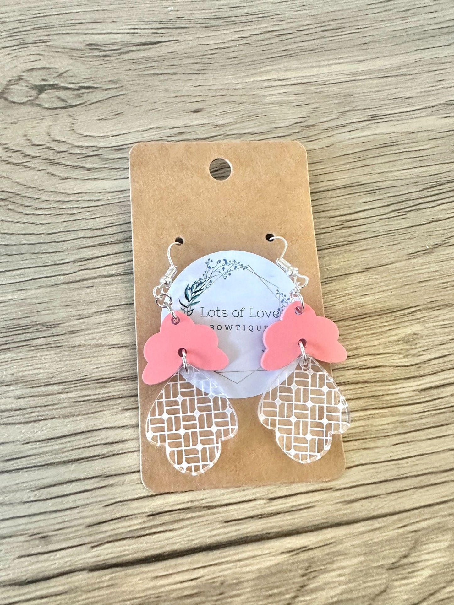 Matte Coral Skinny Scalloped Engraved Earrings