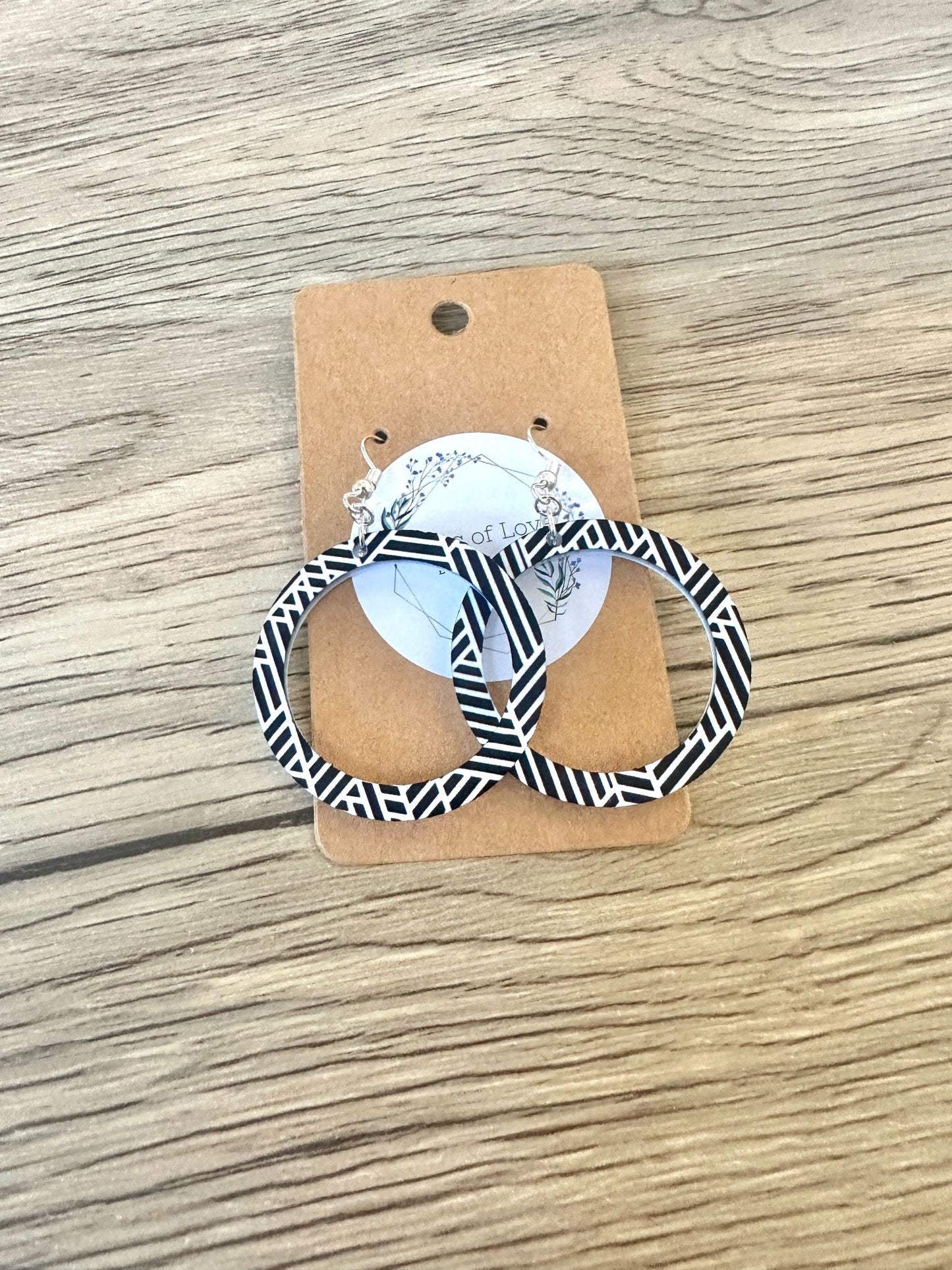 Navy Lines Simple Circle Earrings