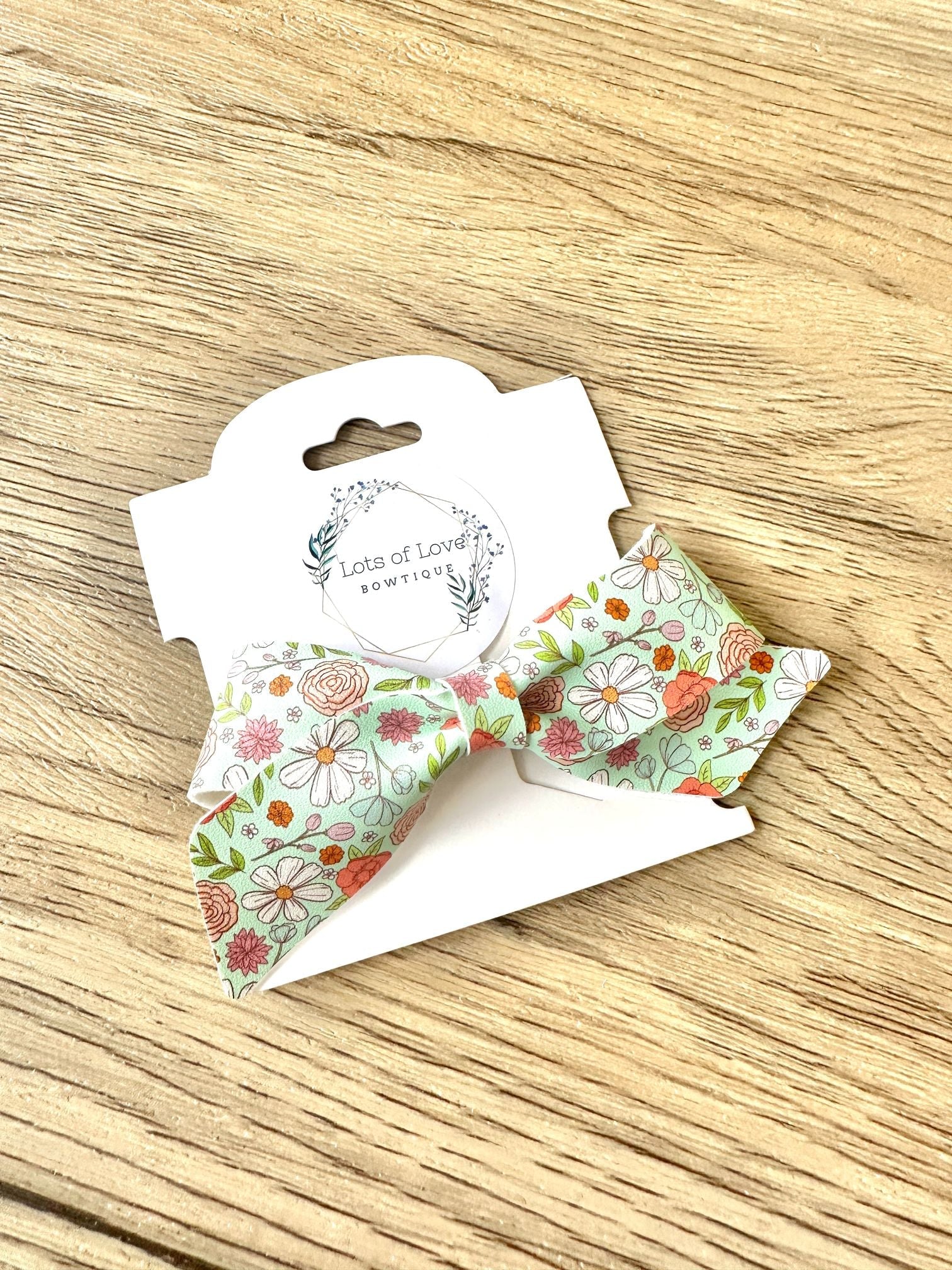 Mint Daisy Blakley Bow