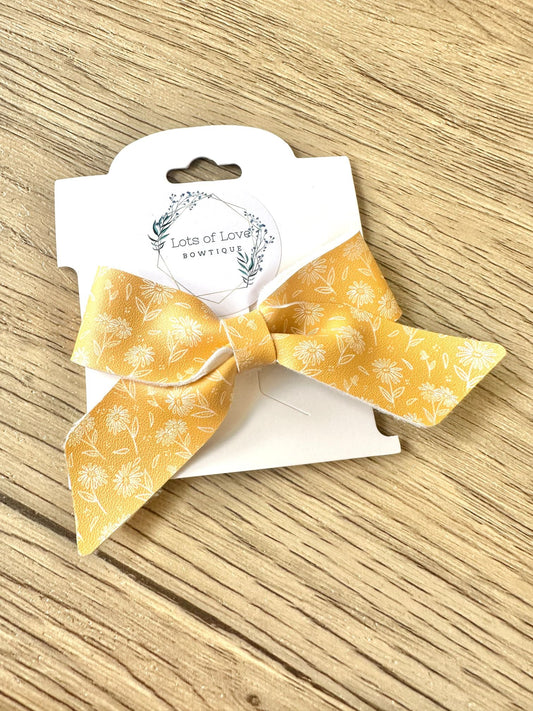 Mustard Daisy Blakley Bow