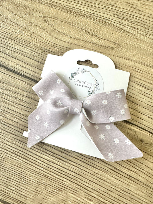 Muted Daisy Blakley Bow