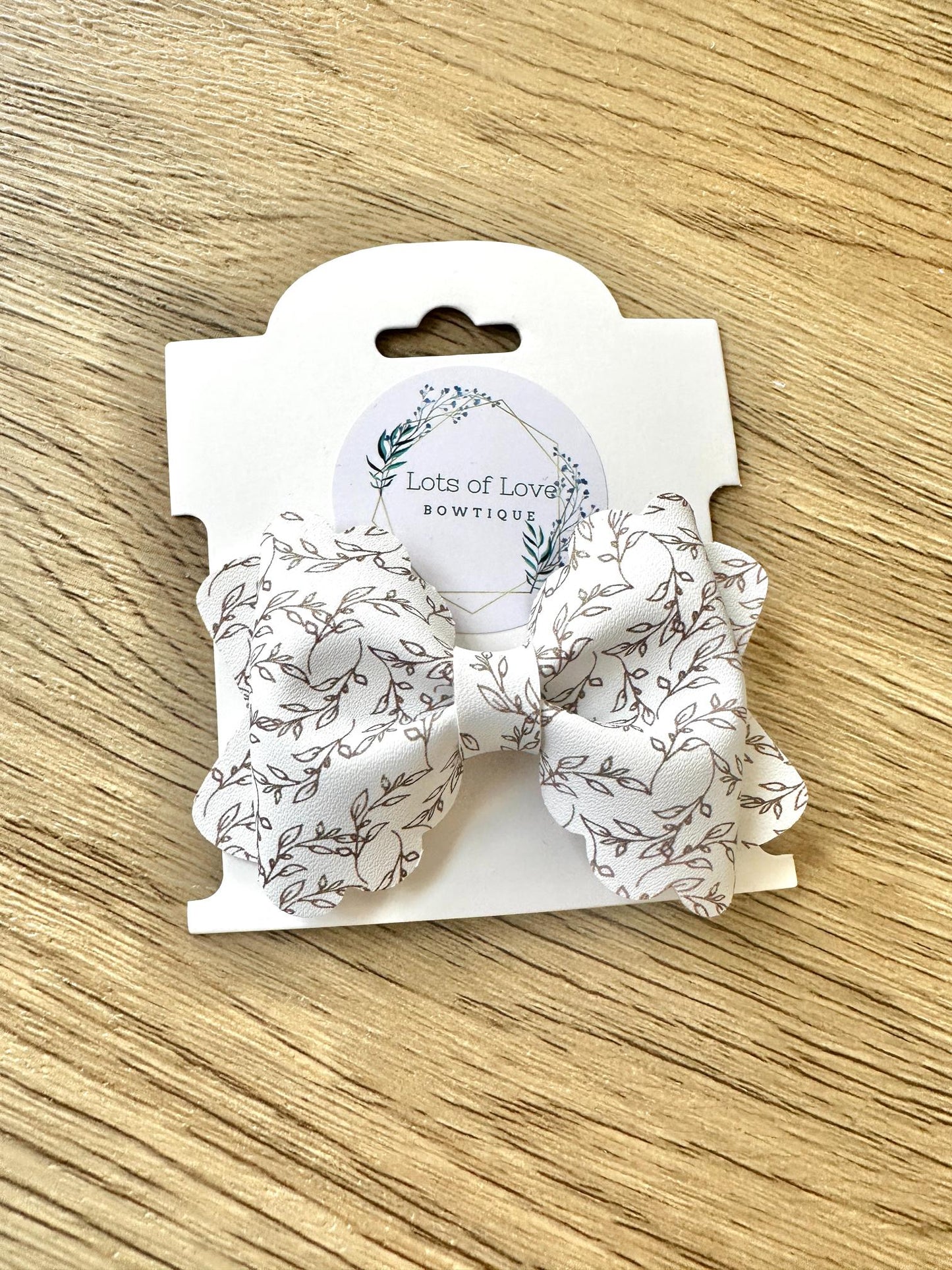 Black and White Vine Grace Bow